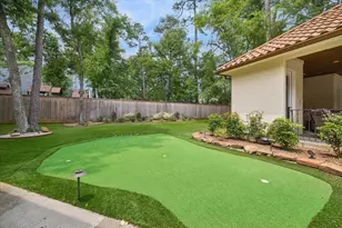 5 Magnolia Woods Dr, Kingwood, TX 77339 - Photo 6