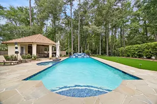 5 Magnolia Woods Dr, Kingwood, TX 77339 - Photo 4