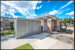 529 Barker Clodine Rd, Houston, TX 77094 - Photo 2