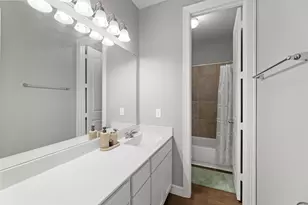 1502 Upland Glen Way, Houston, TX 77043 - Photo 14