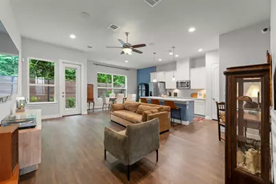 1502 Upland Glen Way, Houston, TX 77043 - Photo 2