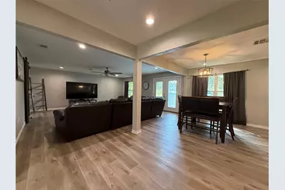 2725 E Railroad Street, Vidor, TX 77662 - Photo 6