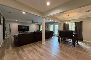 2725 E Railroad St, Vidor, TX 77662 - Photo 6