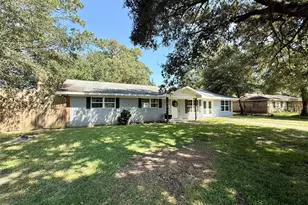 2725 E Railroad St, Vidor, TX 77662 - Photo 24