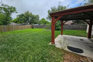 6927 Silver Star Dr, Houston, TX 77086 - Photo 14
