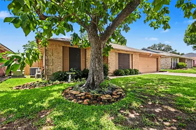 8518 Ashwyne Lane, La Porte, TX 77571 - Photo 2