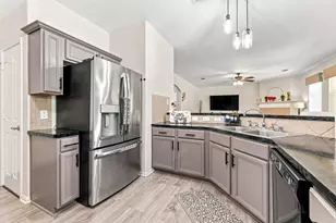 1022 Summer Park Blvd, Conroe, TX 77303 - Photo 14