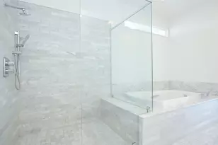 2727 Kirby Dr, Houston, TX 77098 - Photo 26