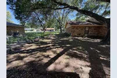 1418 NE 7th Street, Smithville, TX 78957 - Photo 20