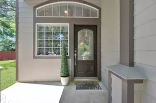 15 Aquiline Oaks Pl, The Woodlands, TX 77382 - Photo 4