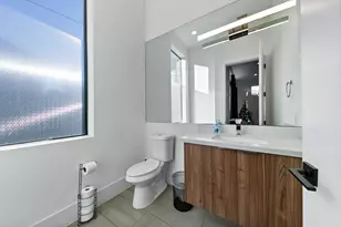 604 Oakley St, Houston, TX 77006 - Photo 18