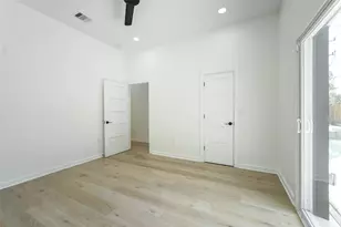 10118 Briar Rose Dr, Houston, TX 77042 - Photo 34