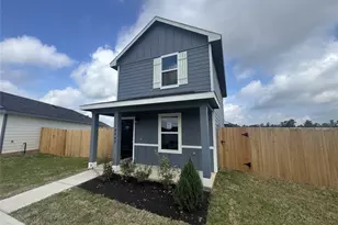 12247 Shield Crest Ct, Willis, TX 77378 - Photo 2