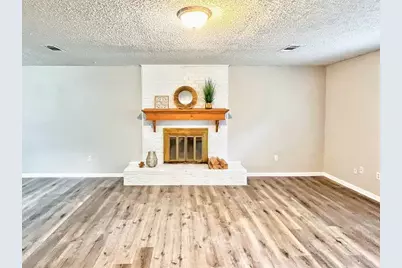 113 June Court, Richwood, TX 77531 - Photo 6