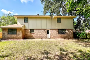 113 June Ct, Richwood, TX 77531 - Photo 4