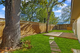 703 Austin St, Columbus, TX 78934 - Photo 28