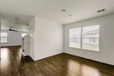 834 Sweet Flower Drive, Houston, TX 77073 - Photo 8