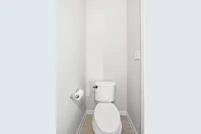 4002 Broadmoor Drive, Mont Belvieu, TX 77523 - Photo 14
