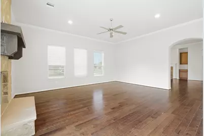 4002 Broadmoor Drive, Mont Belvieu, TX 77523 - Photo 18