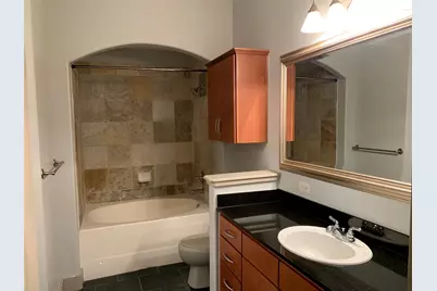 1901 Post Oak Boulevard #4405, Houston, TX 77056 - Photo 10