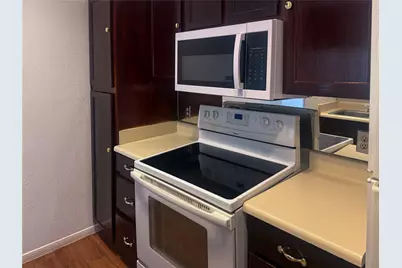 8055 Cambridge Street #103, Houston, TX 77054 - Photo 12
