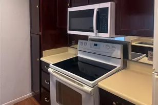 8055 Cambridge St, Houston, TX 77054 - Photo 12