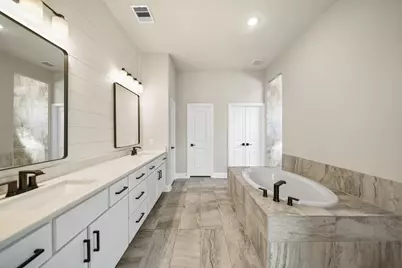 1015 Groveton Ridge Lane, Pinehurst, TX 77362 - Photo 8