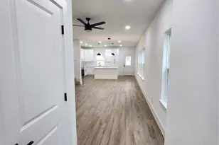 650 Everett St, Conroe, TX 77301 - Photo 2