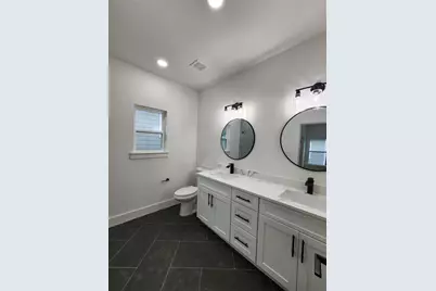 650 Everett St Unit B, Conroe, TX 77301 - Photo 12