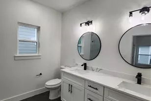 650 Everett St, Conroe, TX 77301 - Photo 12