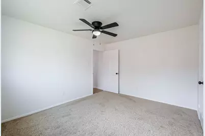 15226 E Hutchinson Circle, Houston, TX 77071 - Photo 34