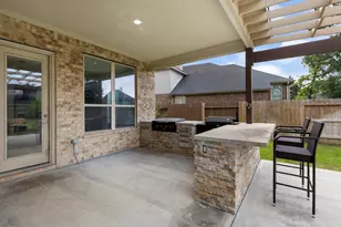 10235 S Goshawk Trl, Conroe, TX 77385 - Photo 22