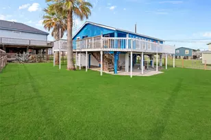 416 Seabean St, Surfside Beach, TX 77541 - Photo 2