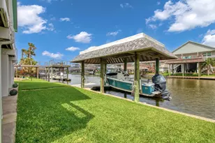 1303 Blue Heron St, Bayou Vista, TX 77563 - Photo 10