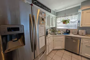 133 Spanish Moss Ln, Lake Jackson, TX 77566 - Photo 14