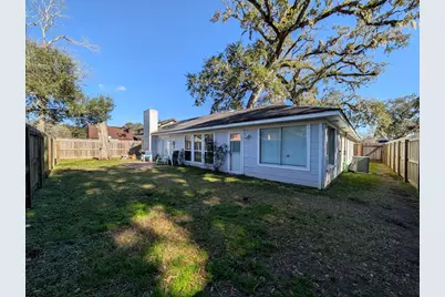 133 Spanish Moss Lane, Lake Jackson, TX 77566 - Photo 32