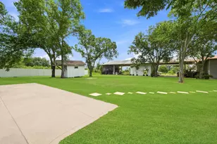 5930 County Rd 396, Alvin, TX 77511 - Photo 16