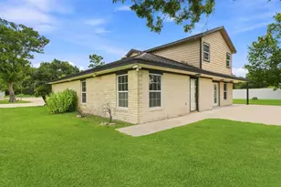 5930 County Rd 396, Alvin, TX 77511 - Photo 10