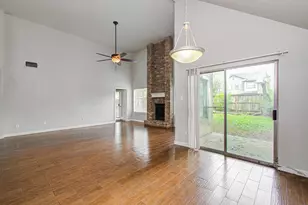 13030 Hollow Brook Dr, Houston, TX 77082 - Photo 12