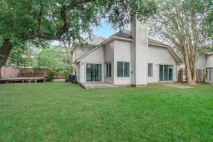 13030 Hollow Brook Dr, Houston, TX 77082 - Photo 46