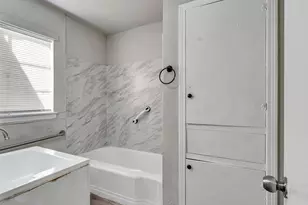 7622 S Hall St, Houston, TX 77028 - Photo 18