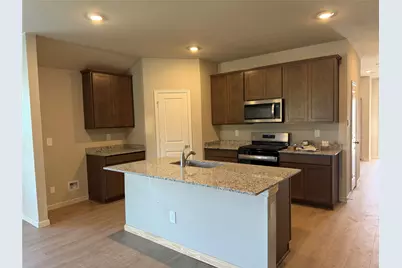 916 Legrand Street, Brenham, TX 77833 - Photo 2