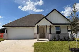 916 Legrand St, Brenham, TX 77833 - Photo 1