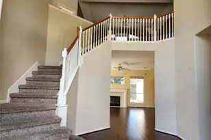 19215 Diablo Canyon Ln, Tomball, TX 77377 - Photo 2