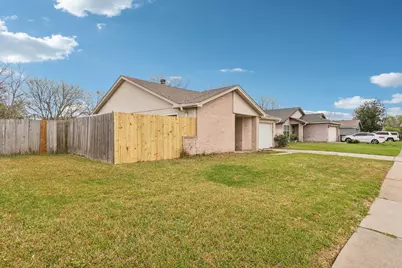 14067 Towneway Drive, Sugar Land, TX 77498 - Photo 2