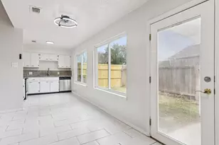 14067 Towneway Dr, Sugar Land, TX 77498 - Photo 8
