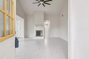 14067 Towneway Dr, Sugar Land, TX 77498 - Photo 6