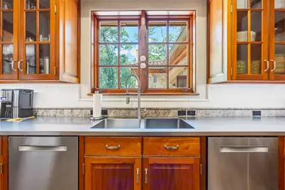 603 W Friar Tuck Lane, Houston, TX 77024 - Photo 36