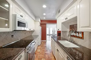 491 N Post Oak Ln, Houston, TX 77024 - Photo 8