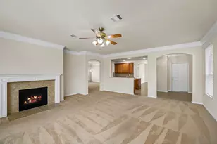 9934 E Yearling Pl, Conroe, TX 77385 - Photo 4